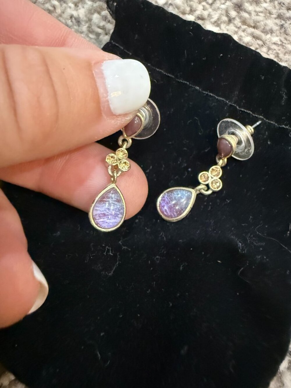 Purple Gold-Tone Dangle Drop Earrings Rhinestone Teardrop Vintage Style
